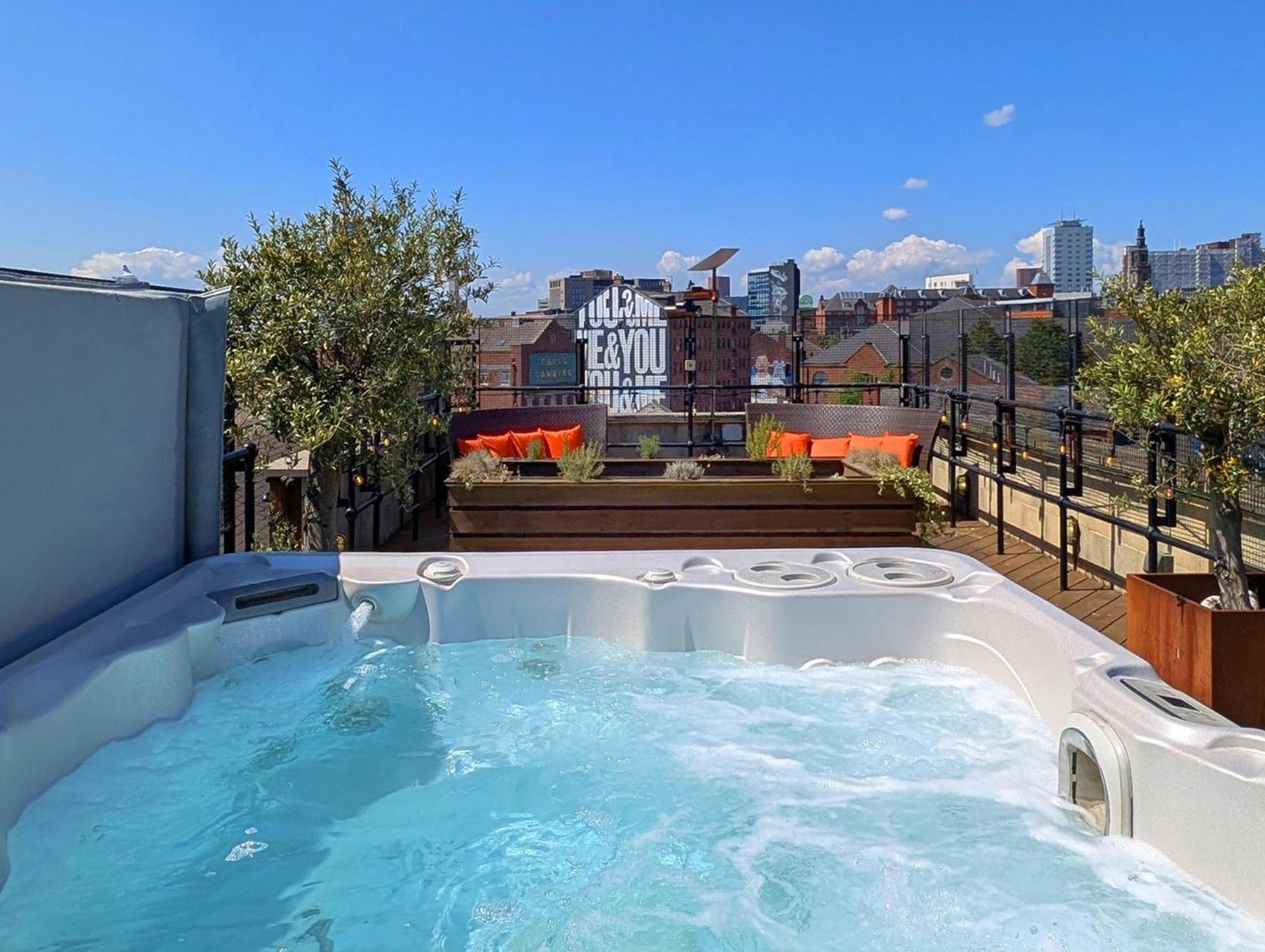 The Bells - Luxury Serviced Apartments 利兹 外观 照片